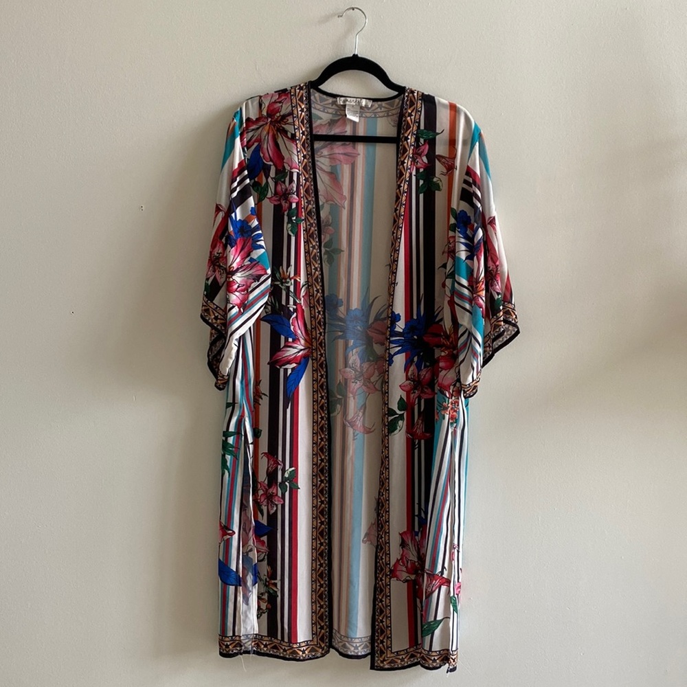 Free Market By Flying Tomato Kimino Size Small